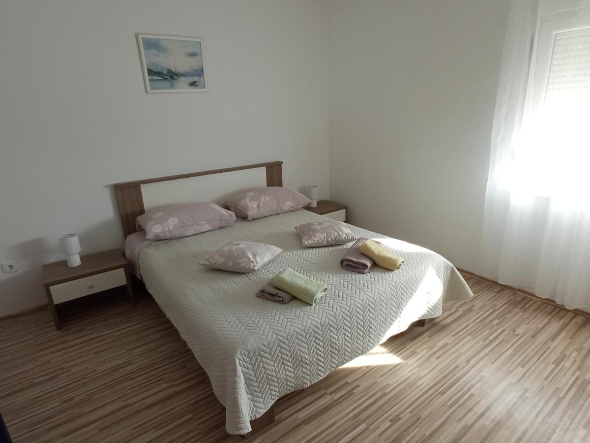 Family Paradise Ražanac エクステリア 写真